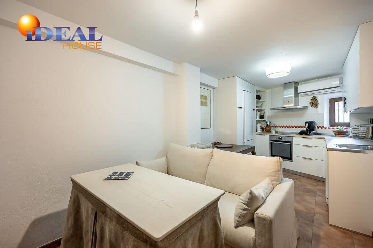 7 chambre Maison de Ville à vendre à Grenade ville avec piscine garage - 1 600 000 € (Ref: 9472940)