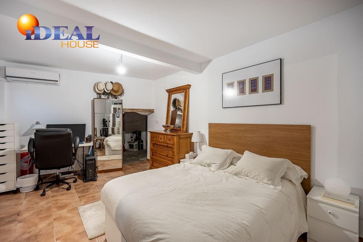 7 chambre Maison de Ville à vendre à Grenade ville avec piscine garage - 1 600 000 € (Ref: 9472940)