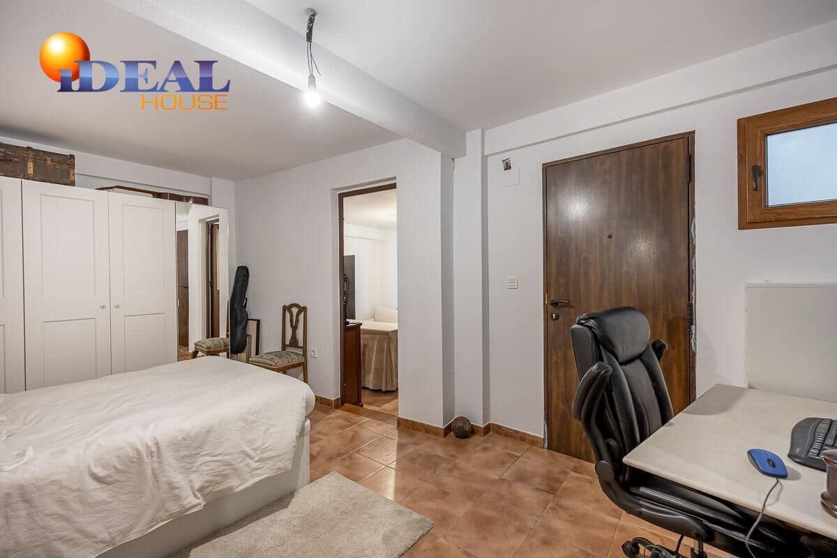 7 chambre Maison de Ville à vendre à Grenade ville avec piscine garage - 1 600 000 € (Ref: 9472940)