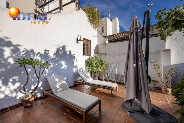 7 chambre Maison de Ville à vendre à Grenade ville avec piscine garage - 1 600 000 € (Ref: 9472940)