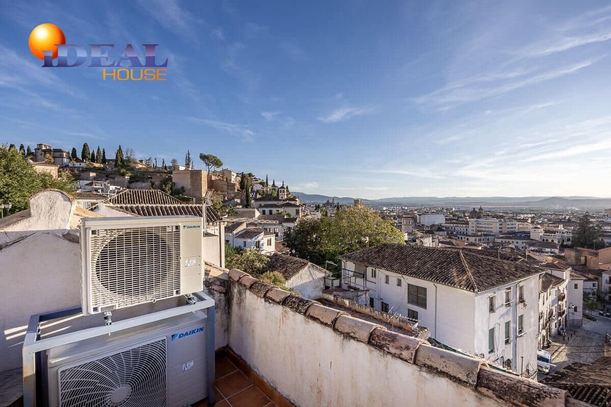 7 chambre Maison de Ville à vendre à Grenade ville avec piscine garage - 1 600 000 € (Ref: 9472940)