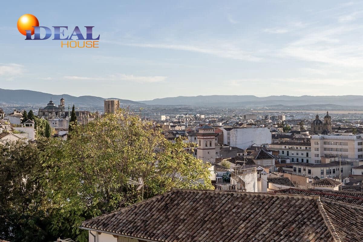 7 chambre Maison de Ville à vendre à Grenade ville avec piscine garage - 1 600 000 € (Ref: 9472940)