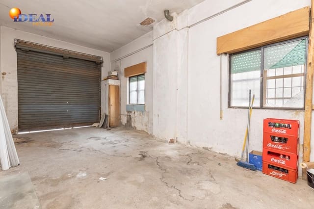 Commercieel te koop in Santa Fe met garage - € 99.900 (Ref: 9474158)