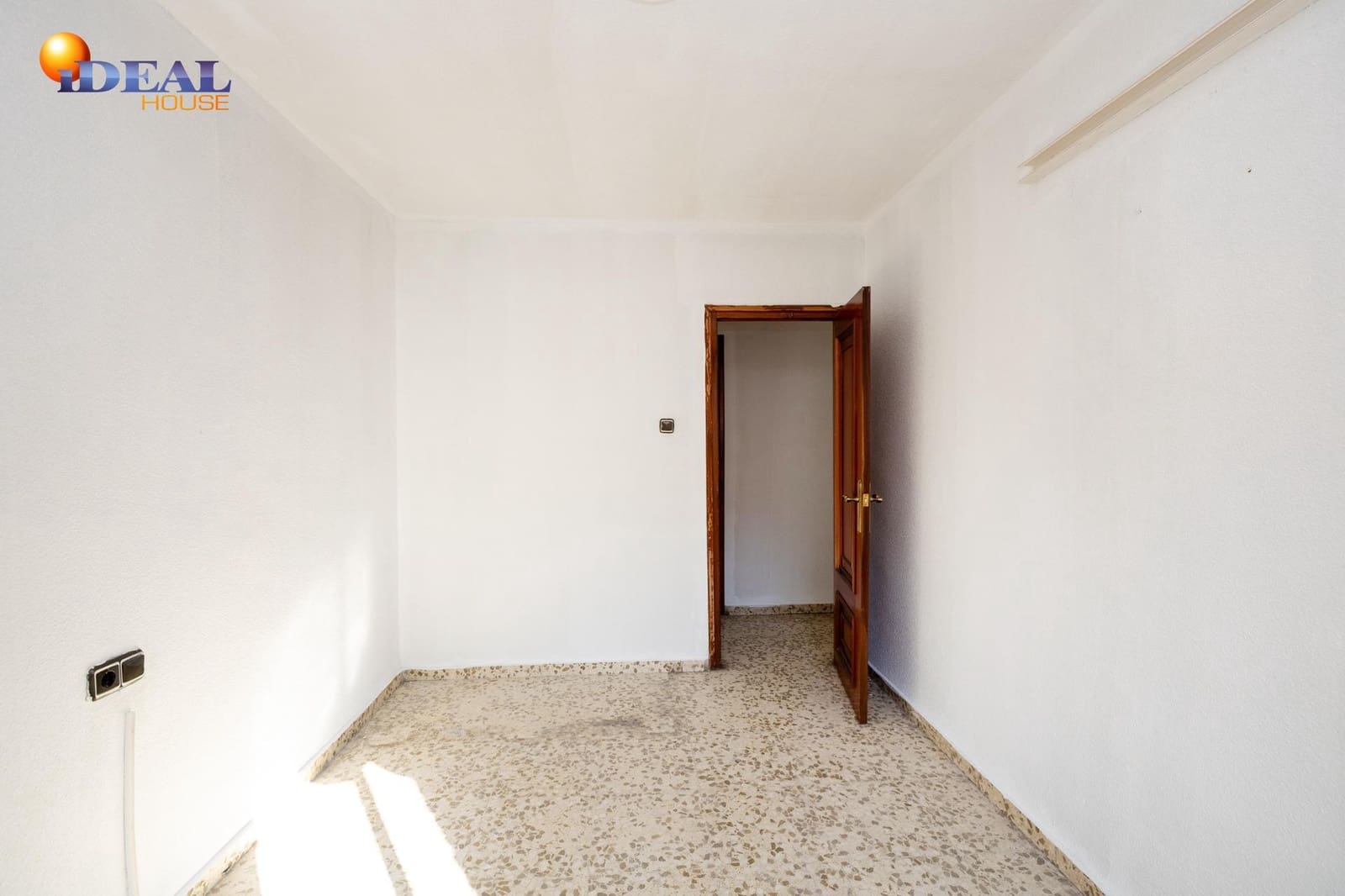 3 bedroom Flat for sale in Granada city - € 244,000 (Ref: 9474162)