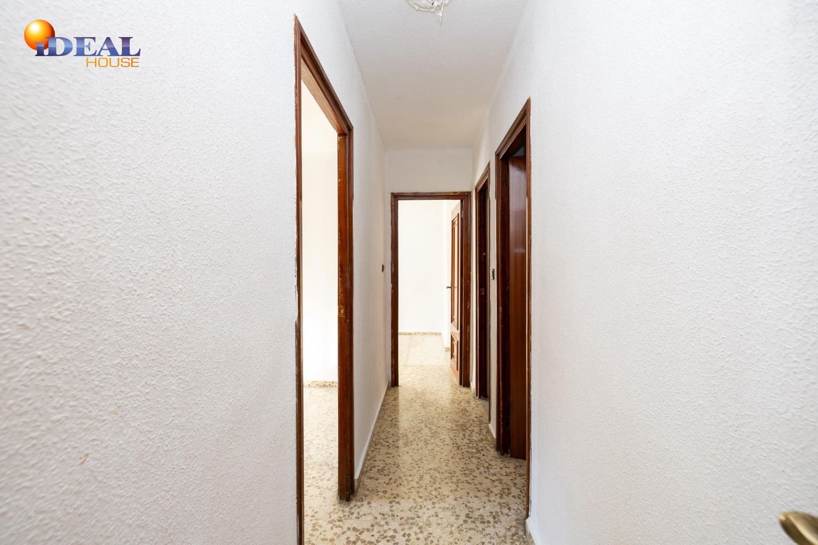 3 bedroom Flat for sale in Granada city - € 244,000 (Ref: 9474162)