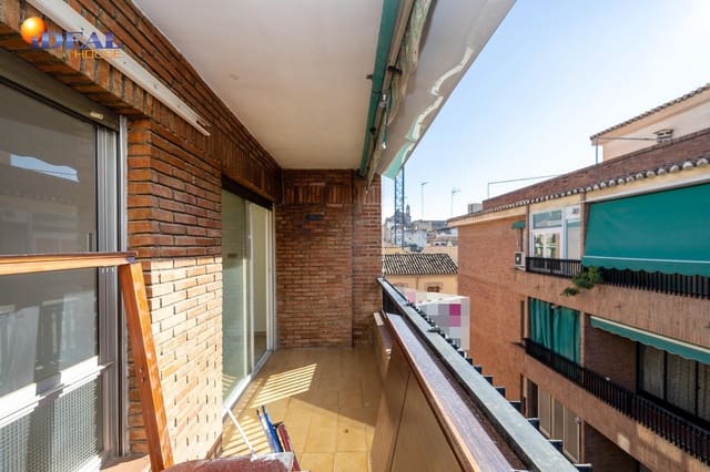 3 soveværelse Lejlighed til salg i Centro, Granada by - € 244.000 (Ref: 9474162)