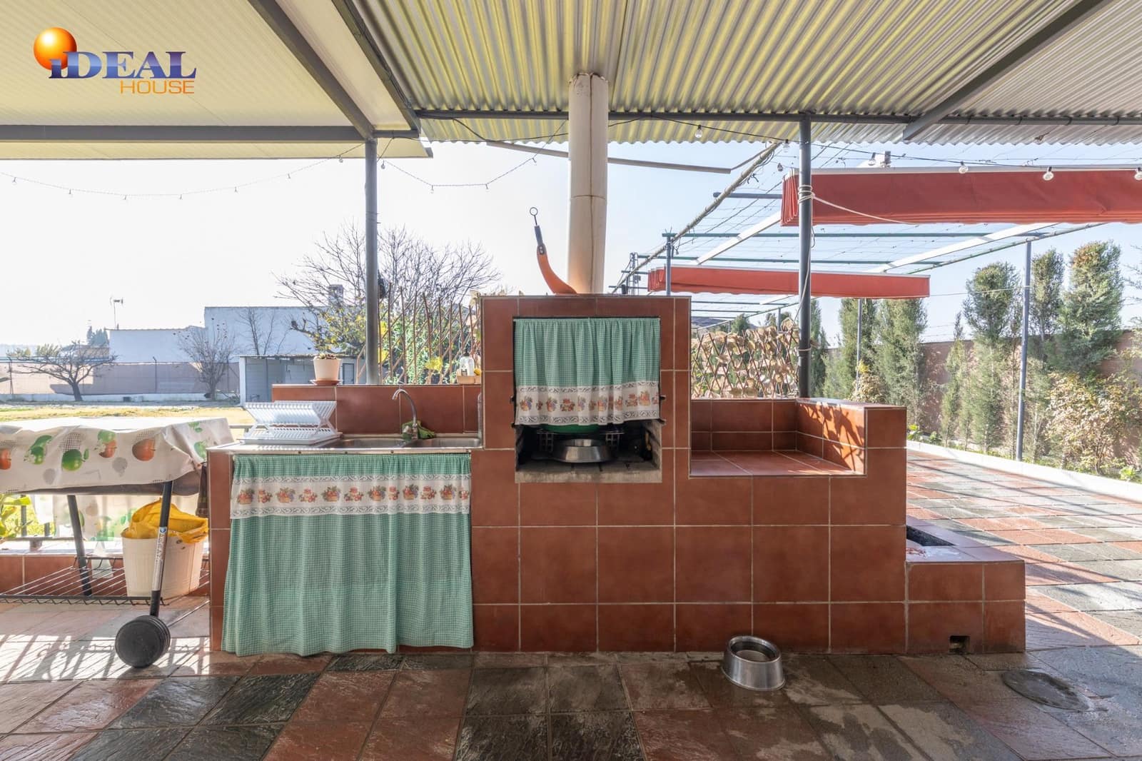 3 soverom Finca/Herregård til salgs i Santa Fe med svømmebasseng garasje - € 199 000 (Ref: 9474888)