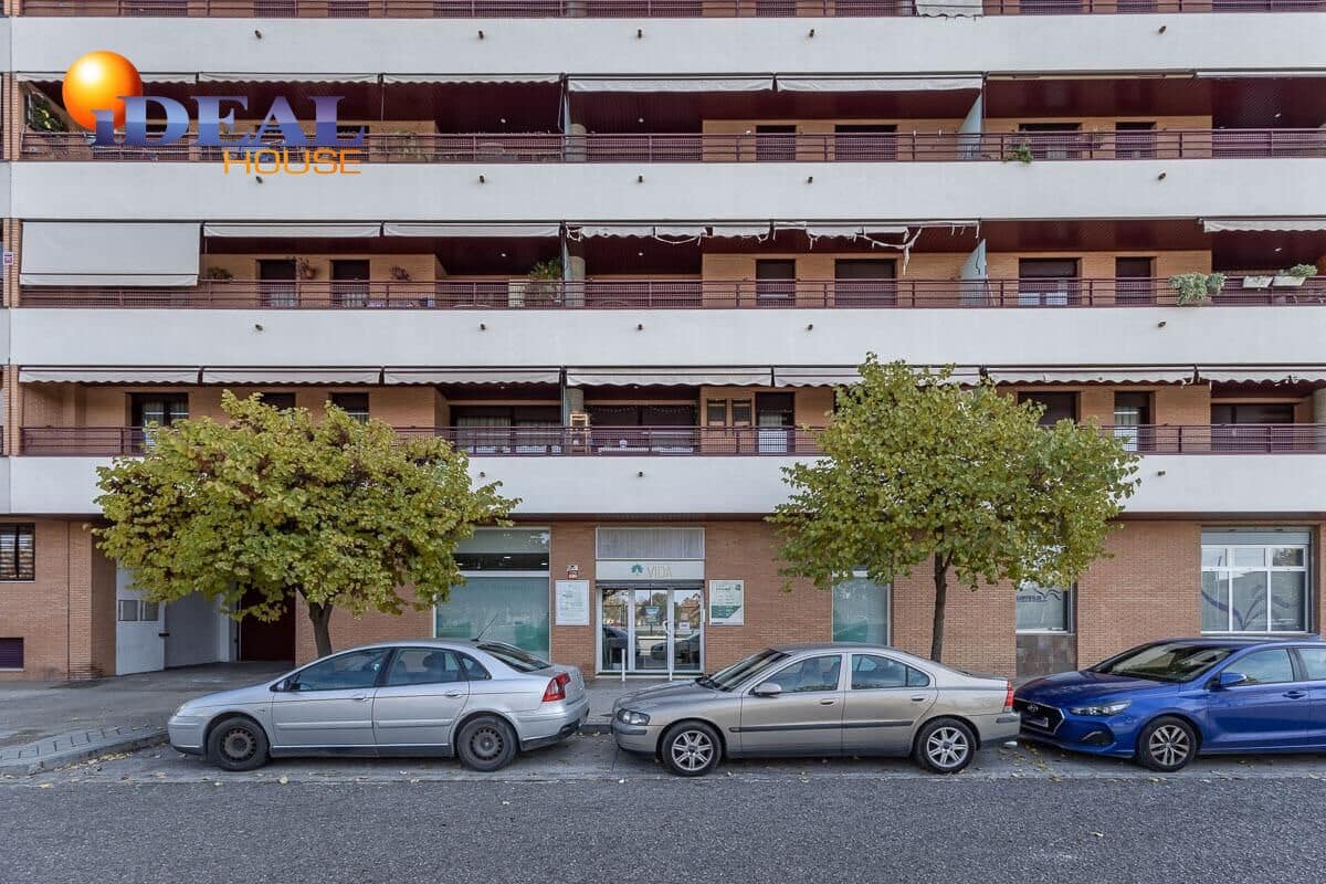 5 Zimmer Gewerbe zu verkaufen in Granada Stadt - 250.000 € (Ref: 9474889)