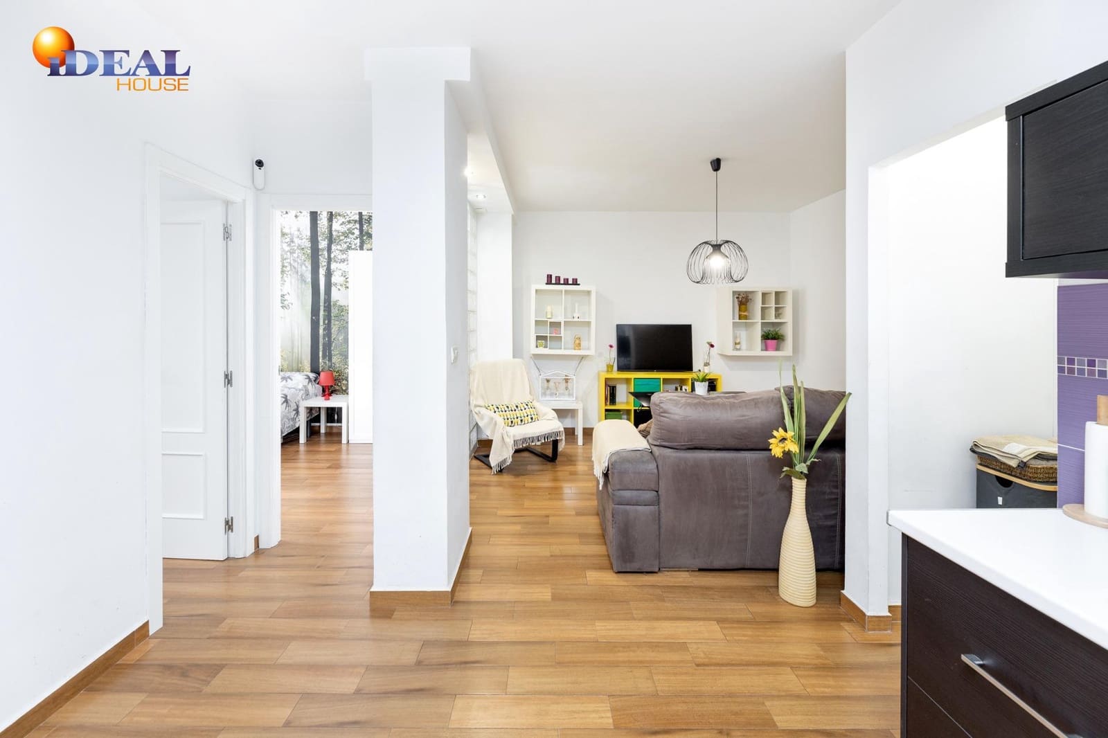 2 bedroom Flat for sale in Cenes de la Vega with pool - € 122,900 (Ref: 9481169)