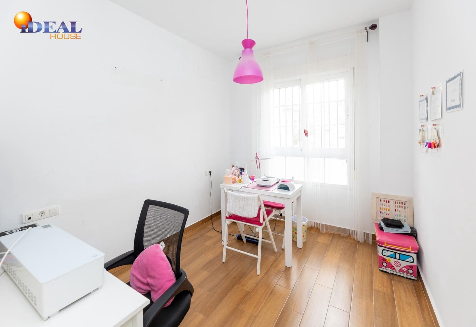 2 bedroom Flat for sale in Cenes de la Vega with pool - € 122,900 (Ref: 9481169)