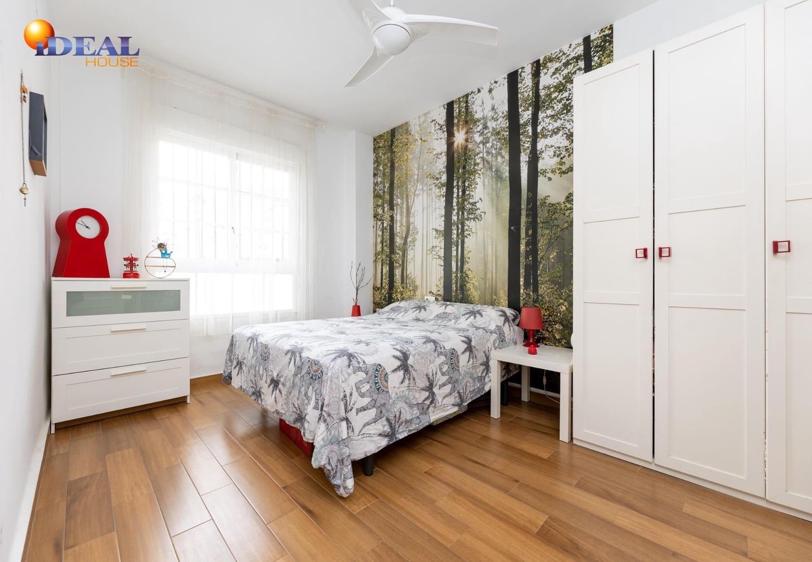 2 bedroom Flat for sale in Cenes de la Vega with pool - € 122,900 (Ref: 9481169)