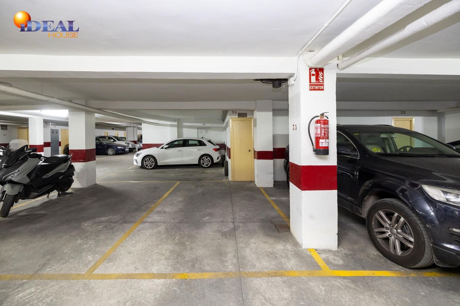 2 bedroom Penthouse for sale in Granada city with garage - € 569,000 (Ref: 9481172)