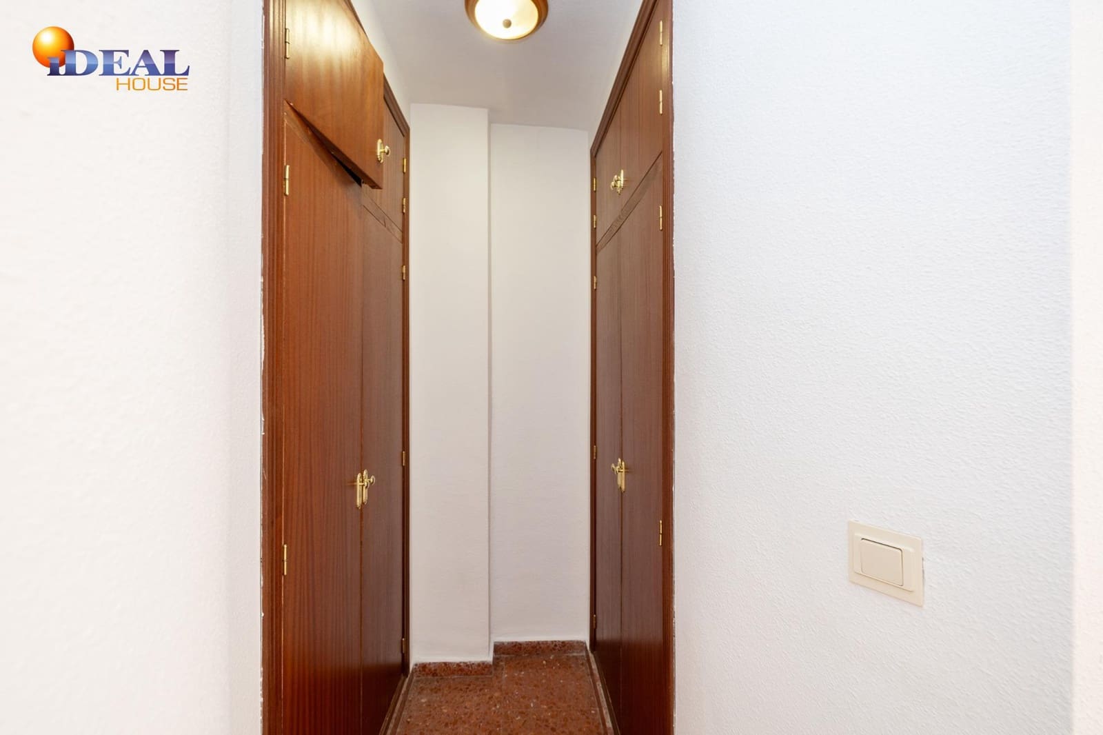 4 makuuhuone Rivitalo myytävänä paikassa Maracena mukana 
autotalli - 260 000 € (Ref: 9482011)