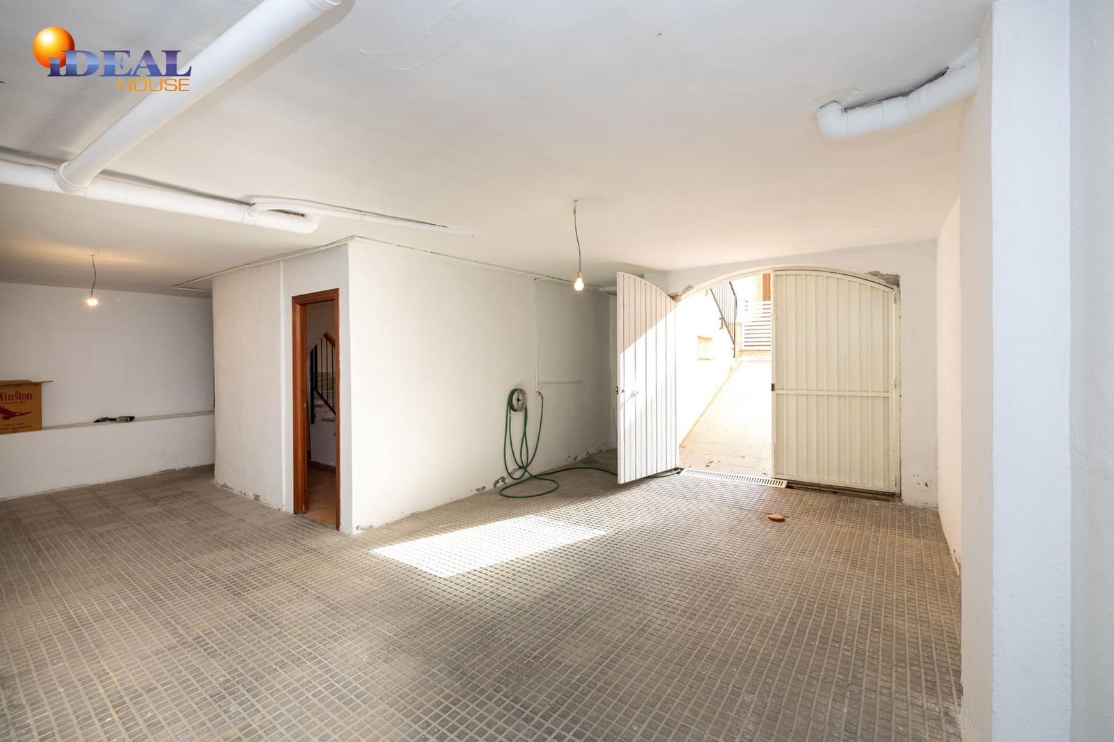 4 makuuhuone Rivitalo myytävänä paikassa Maracena mukana 
autotalli - 260 000 € (Ref: 9482011)