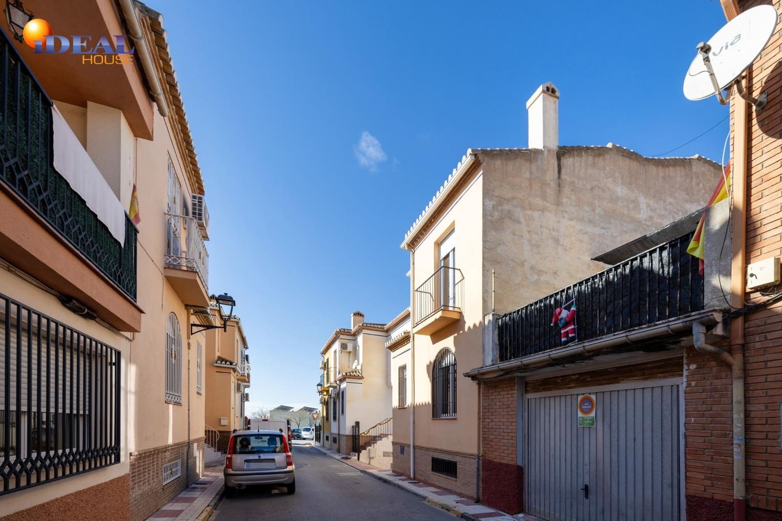 4 makuuhuone Rivitalo myytävänä paikassa Maracena mukana 
autotalli - 260 000 € (Ref: 9482011)