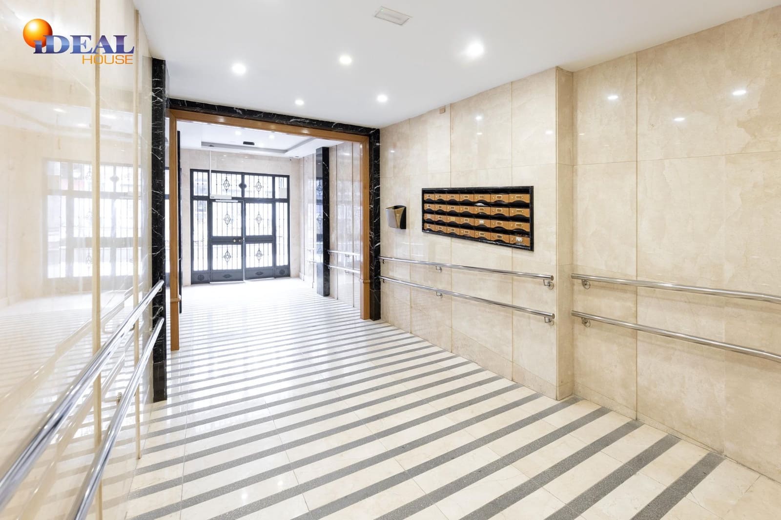 3 quarto Apartamento para venda em Granada cidade - 370 000 € (Ref: 9488332)