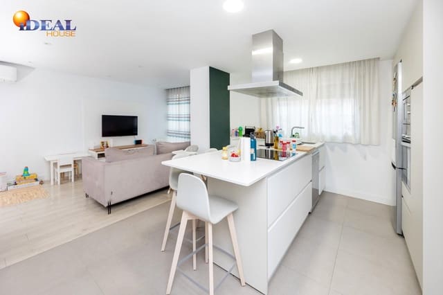 4 bedroom Flat for sale in Granada city - € 375,000 (Ref: 9488333)