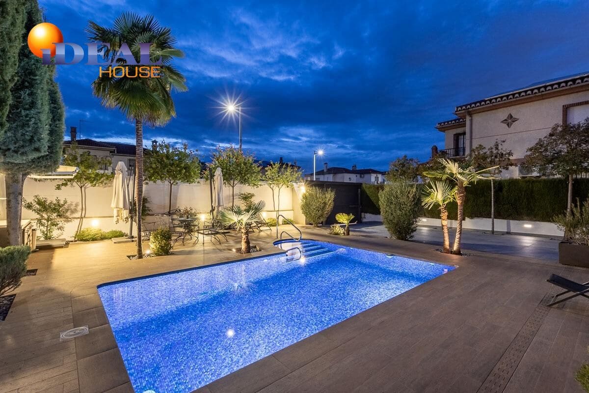 5 bedroom Villa for sale in Gojar with pool garage - € 690,000 (Ref: 9488336)