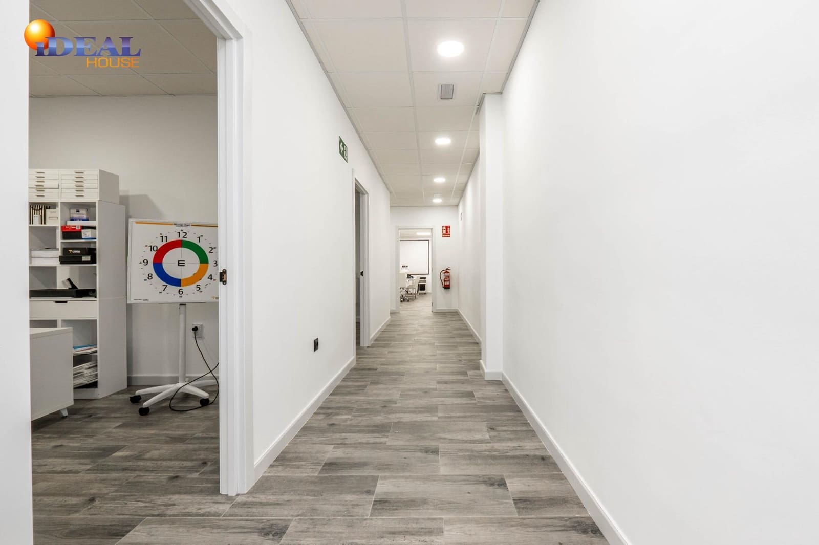 9 slaapkamer Commercieel te koop in Padul - € 224.900 (Ref: 9491283)