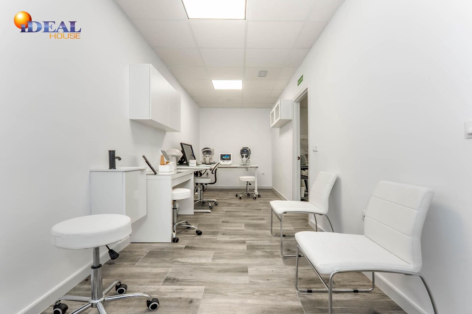 9 slaapkamer Commercieel te koop in Padul - € 224.900 (Ref: 9491283)