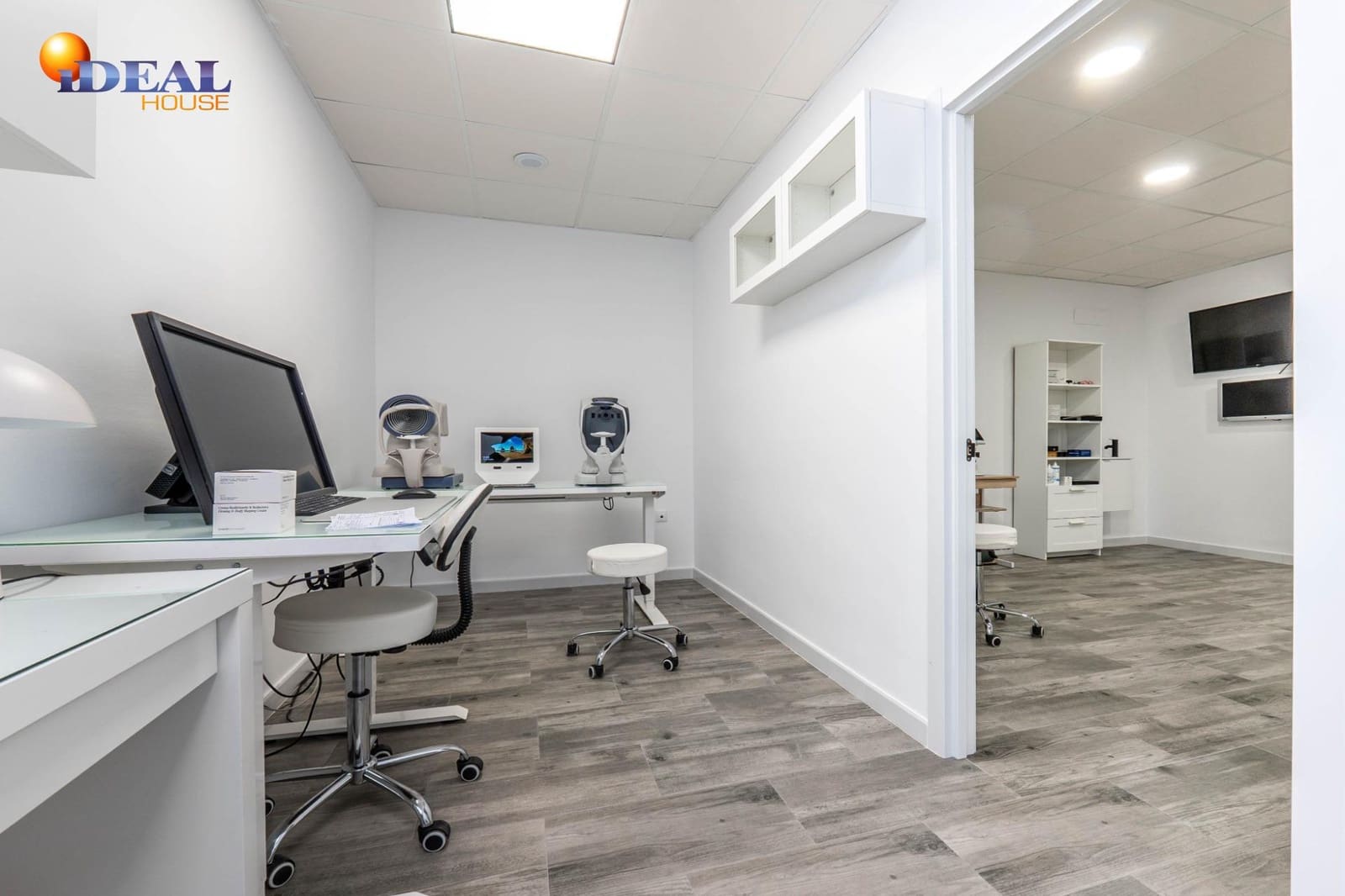 9 slaapkamer Commercieel te koop in Padul - € 224.900 (Ref: 9491283)