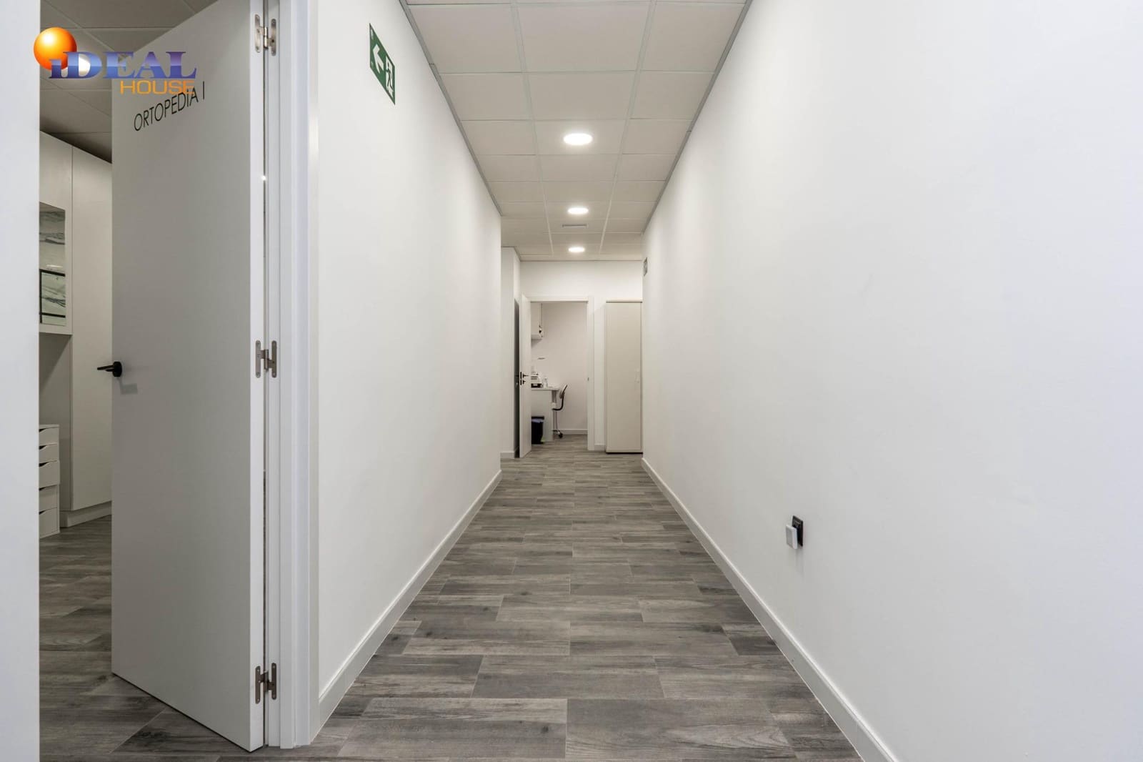 9 slaapkamer Commercieel te koop in Padul - € 224.900 (Ref: 9491283)