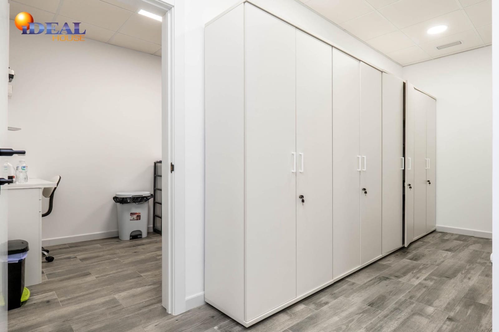 9 slaapkamer Commercieel te koop in Padul - € 224.900 (Ref: 9491283)