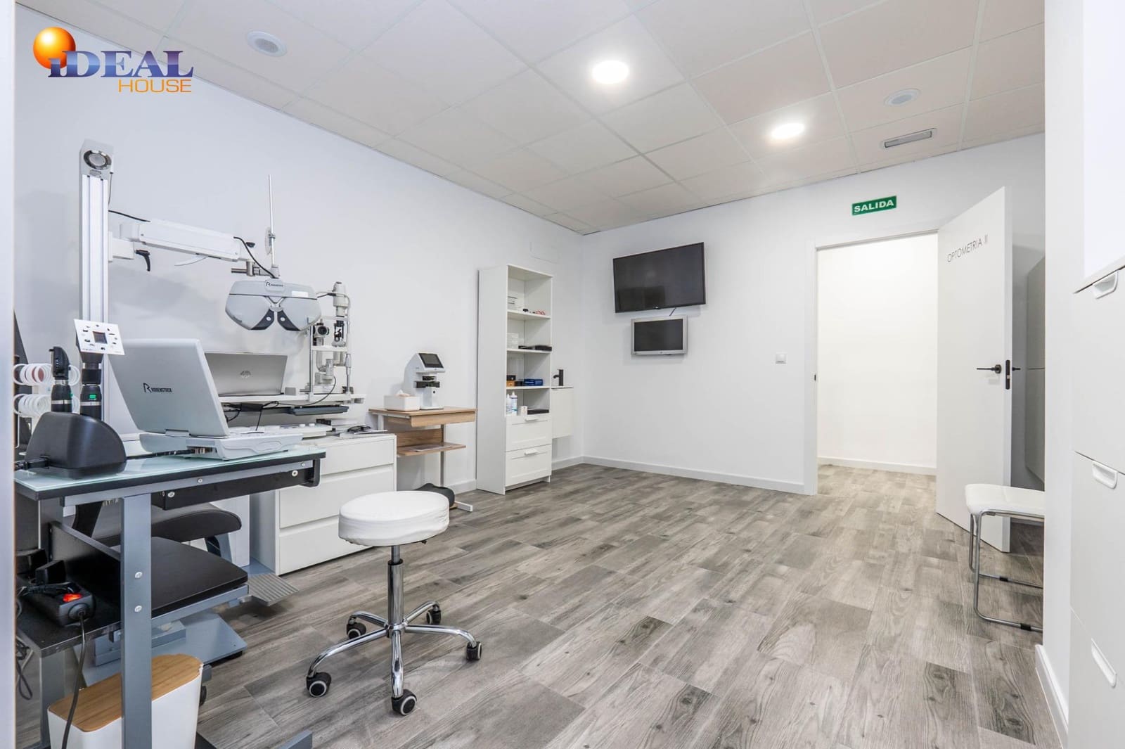 9 slaapkamer Commercieel te koop in Padul - € 224.900 (Ref: 9491283)