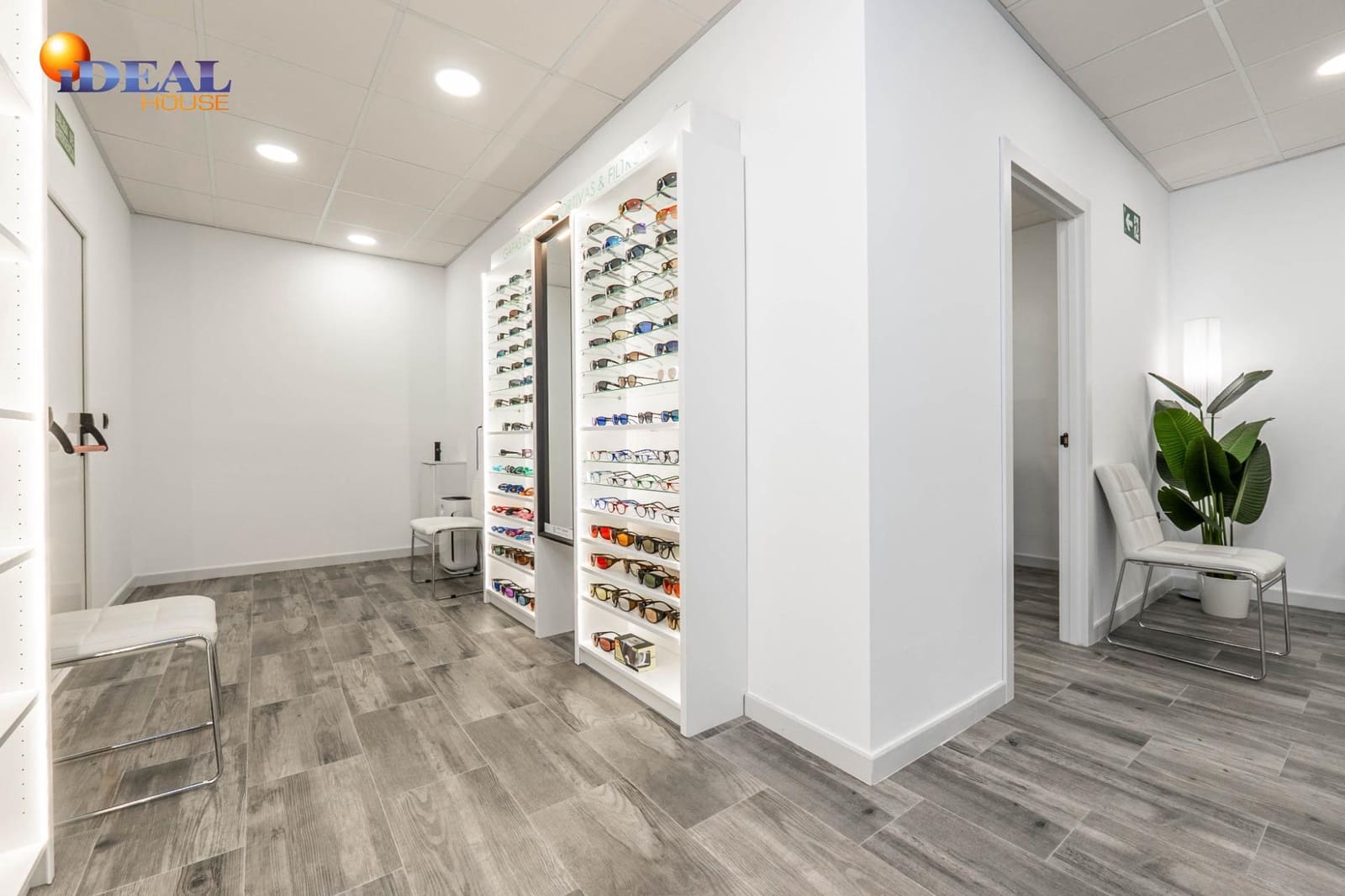 9 slaapkamer Commercieel te koop in Padul - € 224.900 (Ref: 9491283)