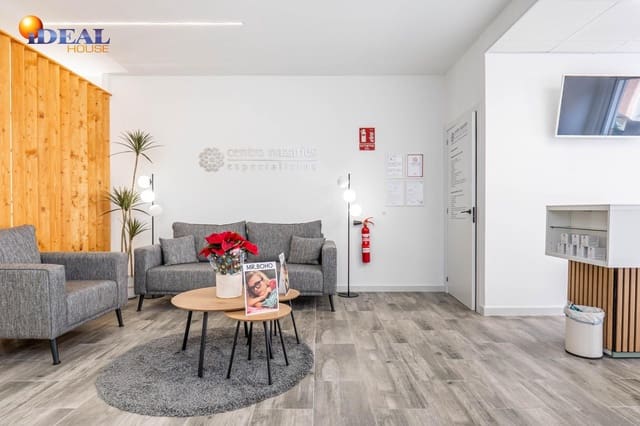 9 slaapkamer Commercieel te koop in Padul - € 224.900 (Ref: 9491283)