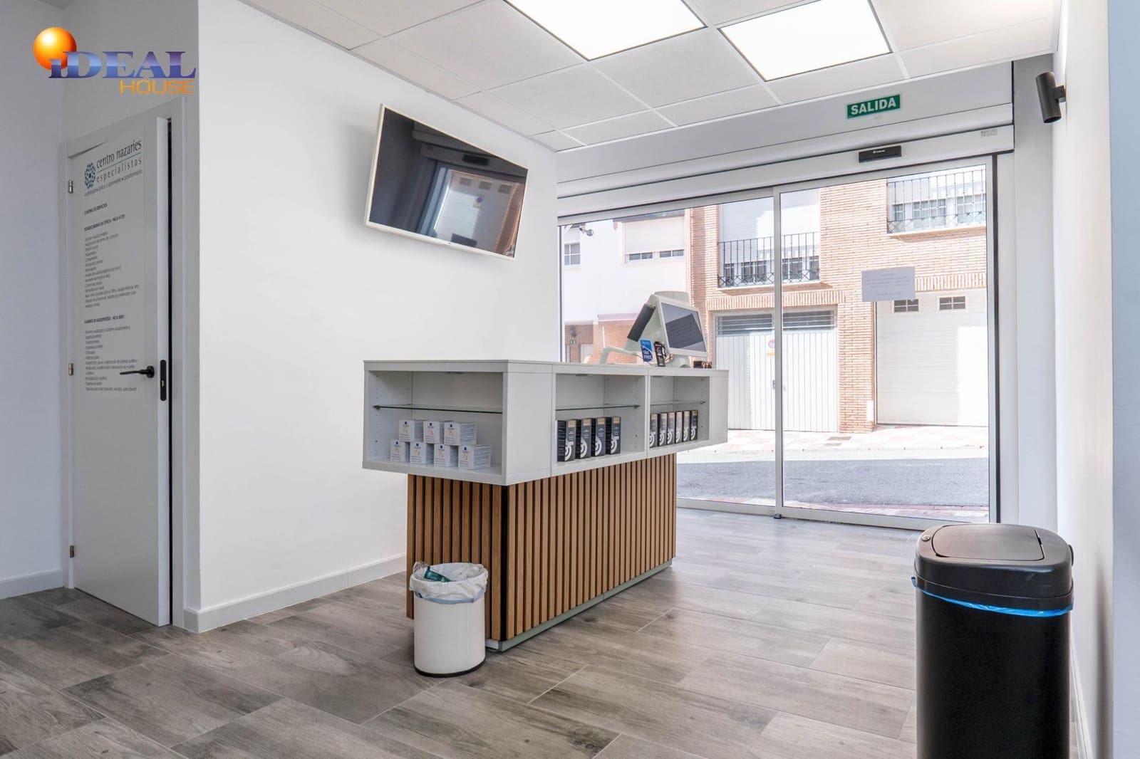 9 slaapkamer Commercieel te koop in Padul - € 224.900 (Ref: 9491283)