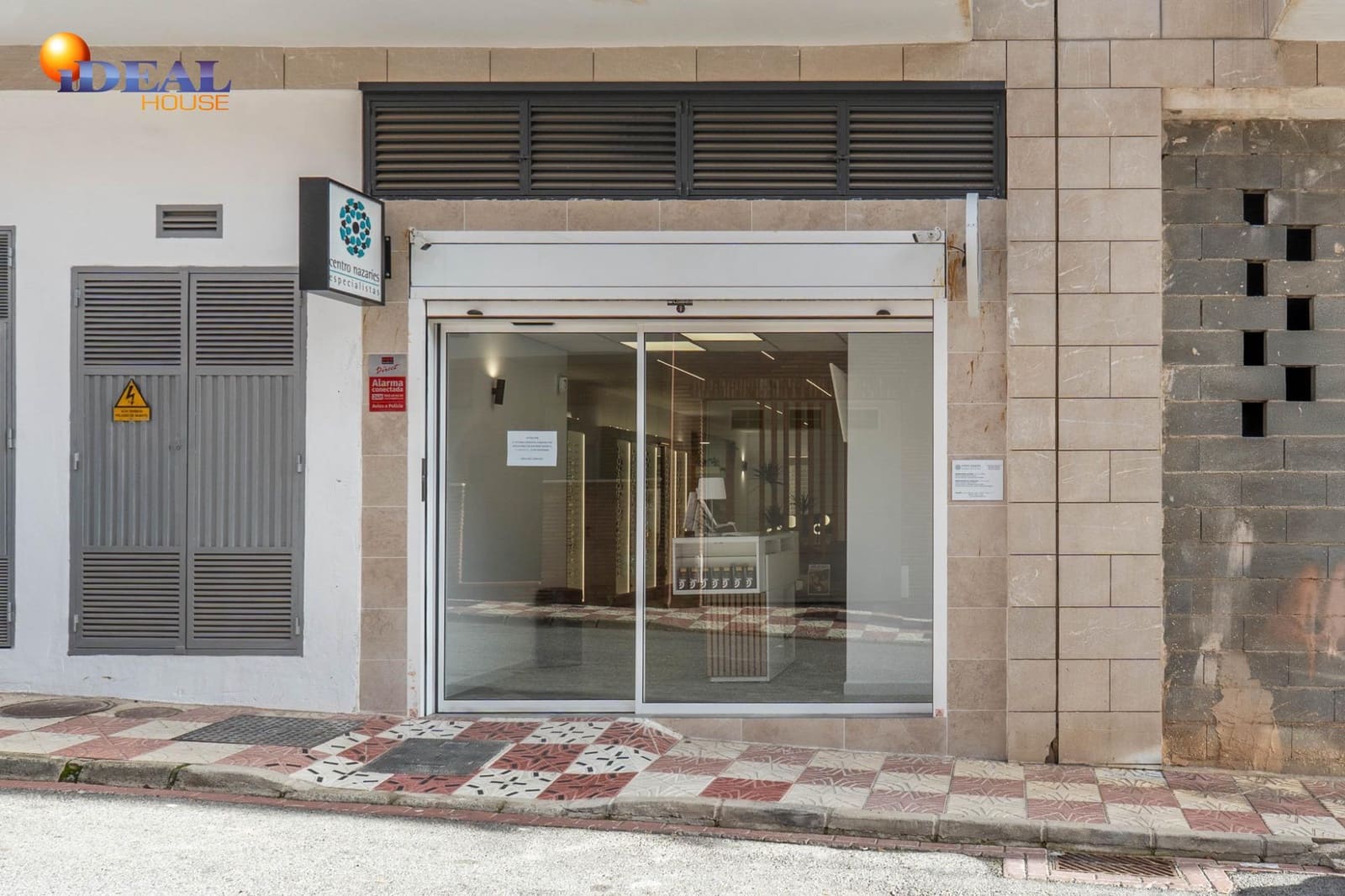 9 slaapkamer Commercieel te koop in Padul - € 224.900 (Ref: 9491283)