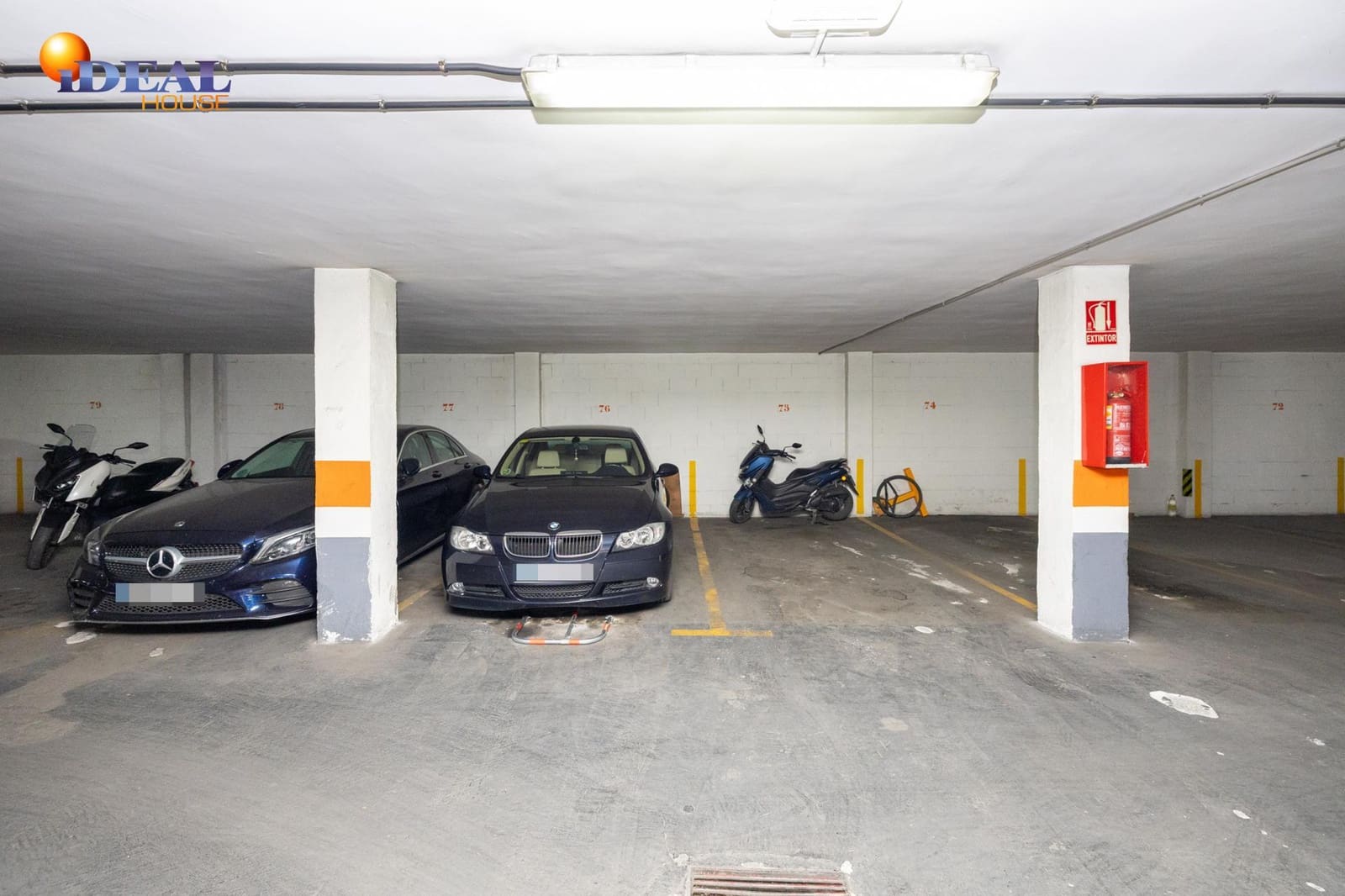 Piso de 4 habitaciones en Granada ciudad en venta con garaje - 319.000 € (Ref: 9491284)