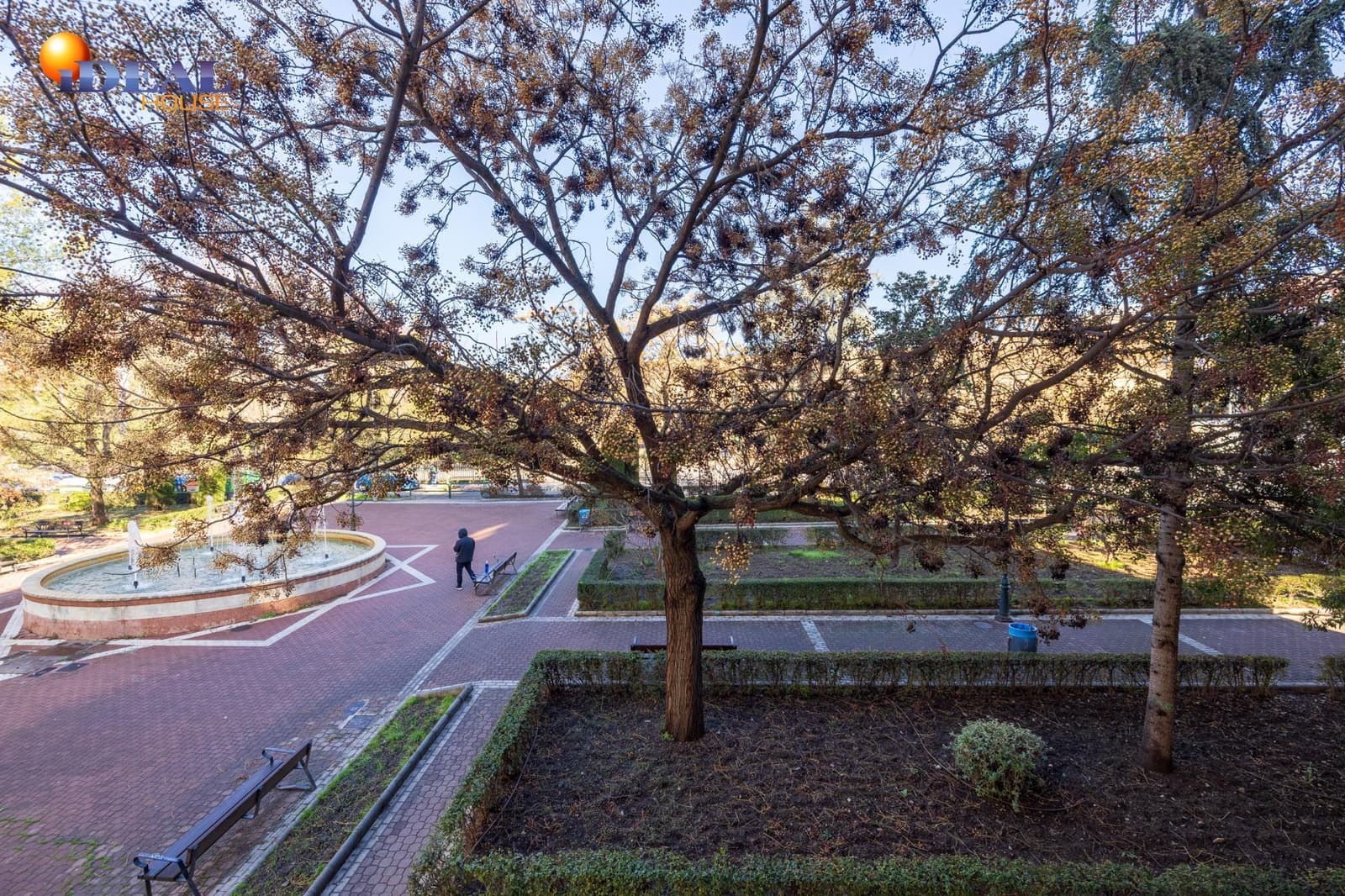 Piso de 4 habitaciones en Granada ciudad en venta con garaje - 319.000 € (Ref: 9491284)