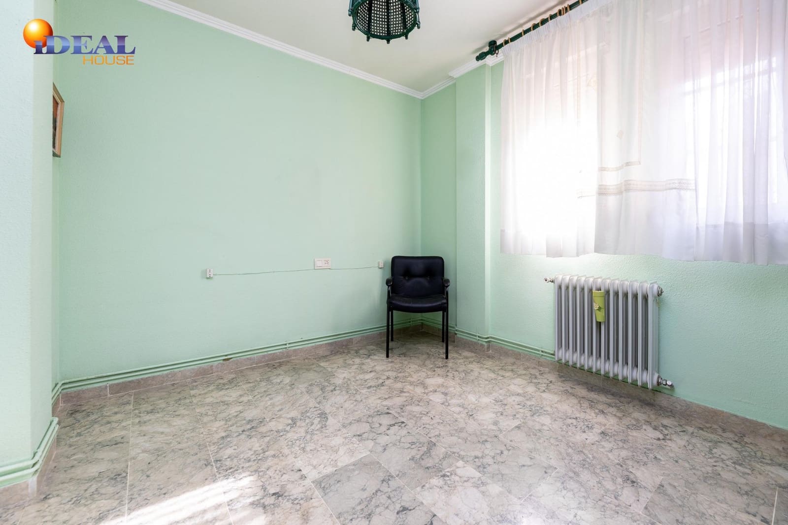 5 bedroom Villa for sale in Albolote with pool garage - € 329,000 (Ref: 9494542)