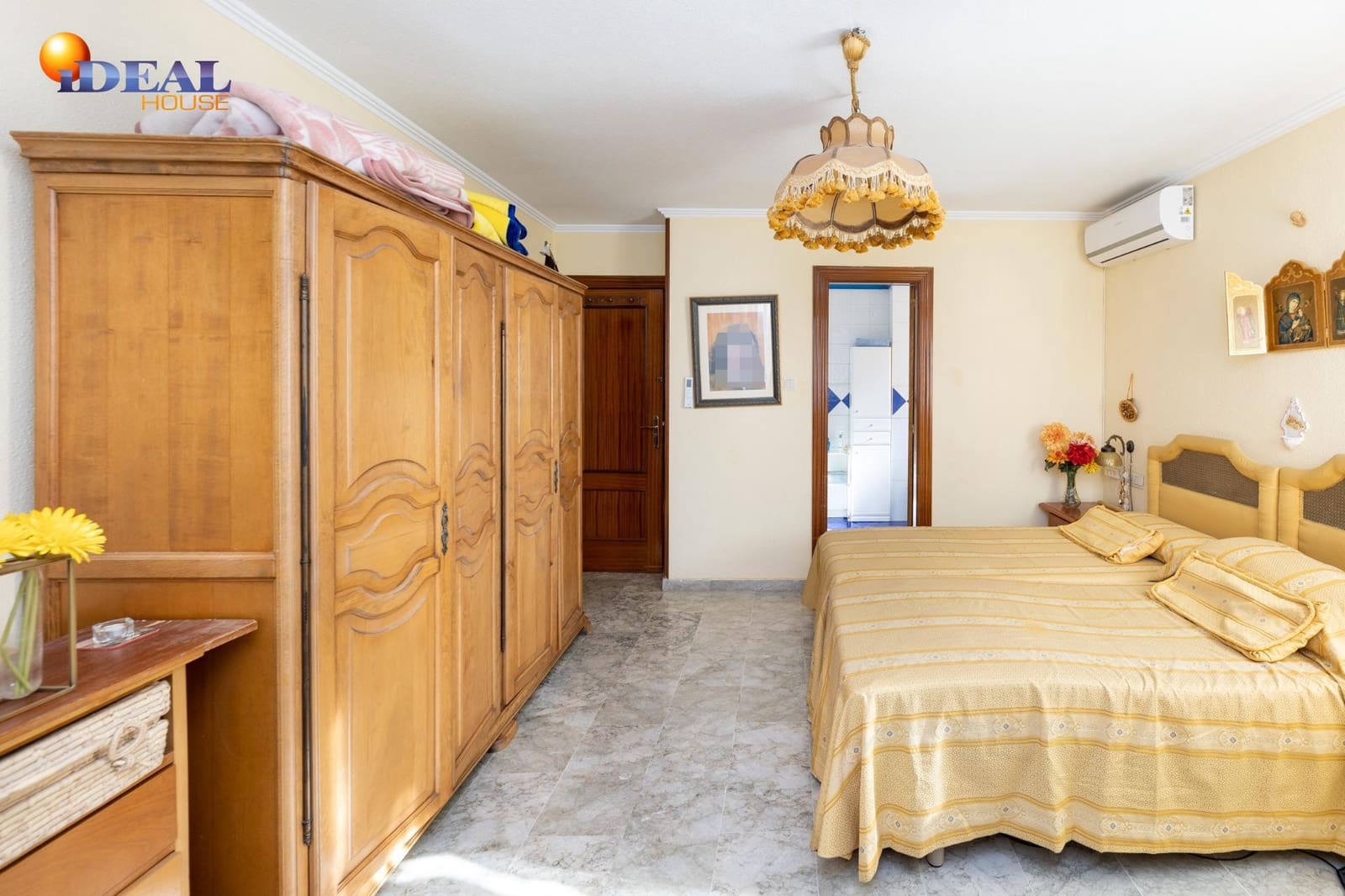 5 bedroom Villa for sale in Albolote with pool garage - € 329,000 (Ref: 9494542)