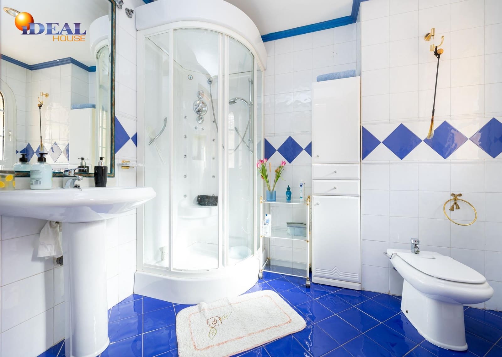 5 bedroom Villa for sale in Albolote with pool garage - € 329,000 (Ref: 9494542)