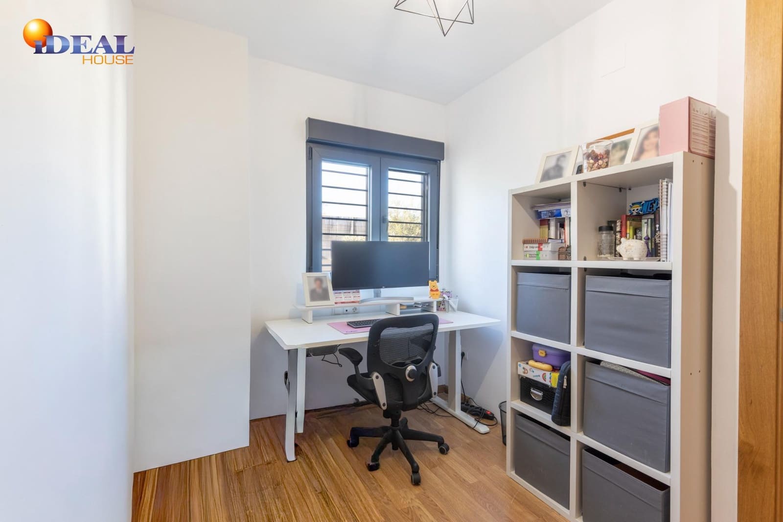 4 soveværelse Rækkehus til salg i Las Gabias med swimmingpool garage - € 299.000 (Ref: 9494543)