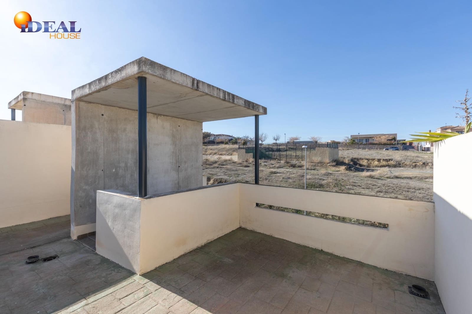 4 soveværelse Rækkehus til salg i Las Gabias med swimmingpool garage - € 299.000 (Ref: 9494543)