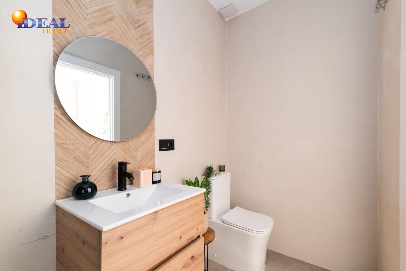 Loft de 1 habitación en Granada ciudad en venta - 145.000 € (Ref: 9494544)