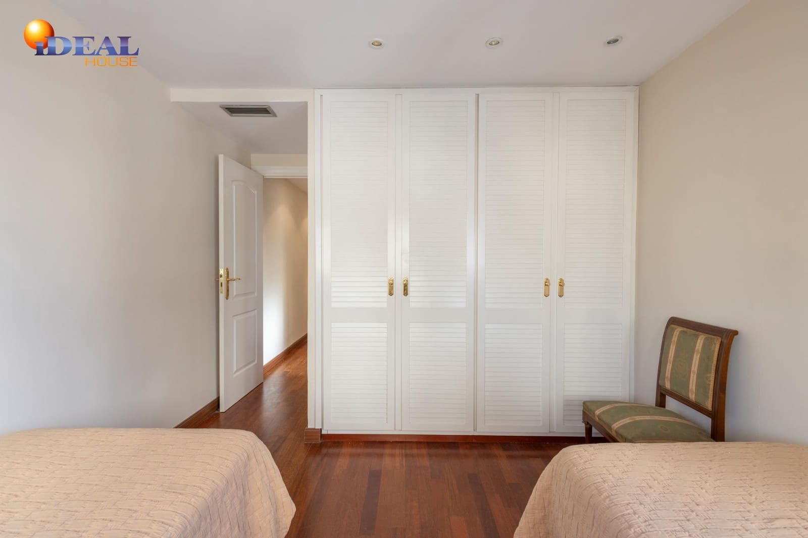 3 soveværelse Lejlighed til salg i Granada by - € 420.000 (Ref: 9494545)