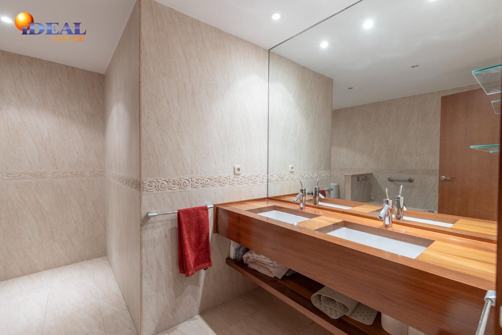 3 soveværelse Lejlighed til salg i Granada by - € 420.000 (Ref: 9494545)