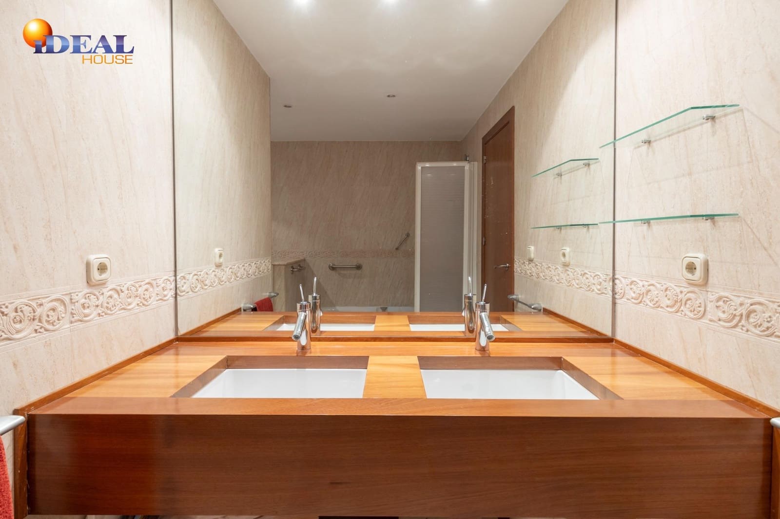 3 soveværelse Lejlighed til salg i Granada by - € 420.000 (Ref: 9494545)