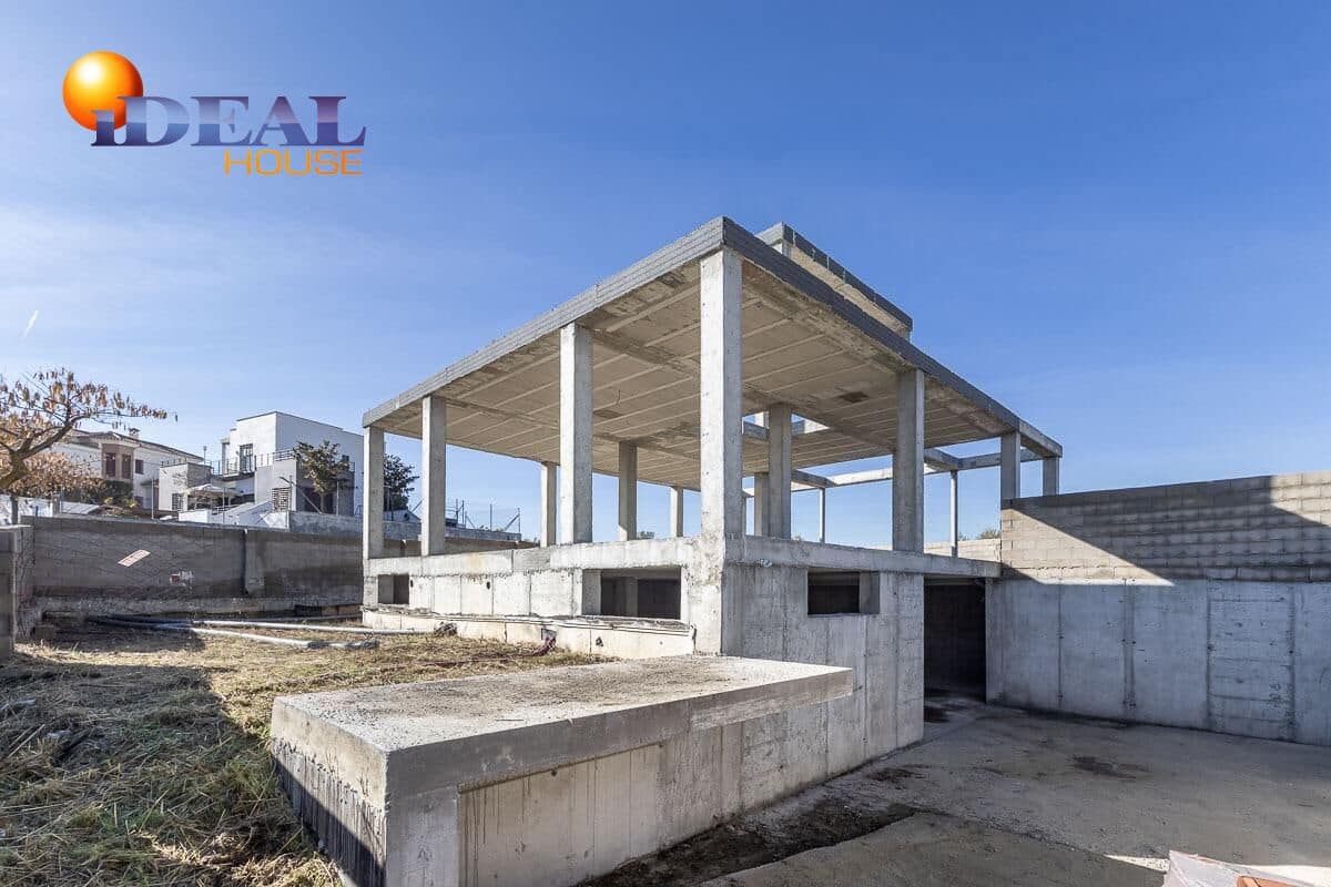 3 makuuhuone Huvila myytävänä paikassa Las Gabias mukana uima-altaan 
autotalli - 265 000 € (Ref: 9494546)