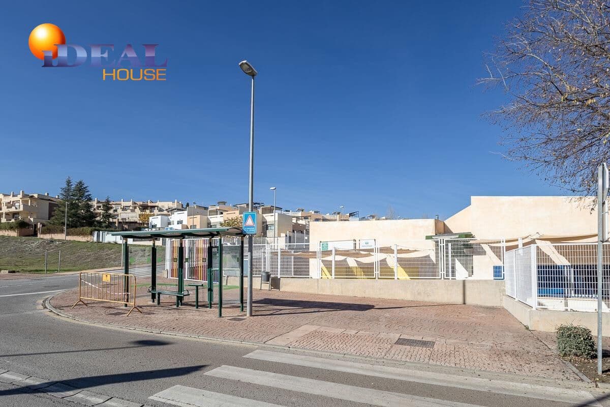 3 makuuhuone Huvila myytävänä paikassa Las Gabias mukana uima-altaan 
autotalli - 265 000 € (Ref: 9494546)