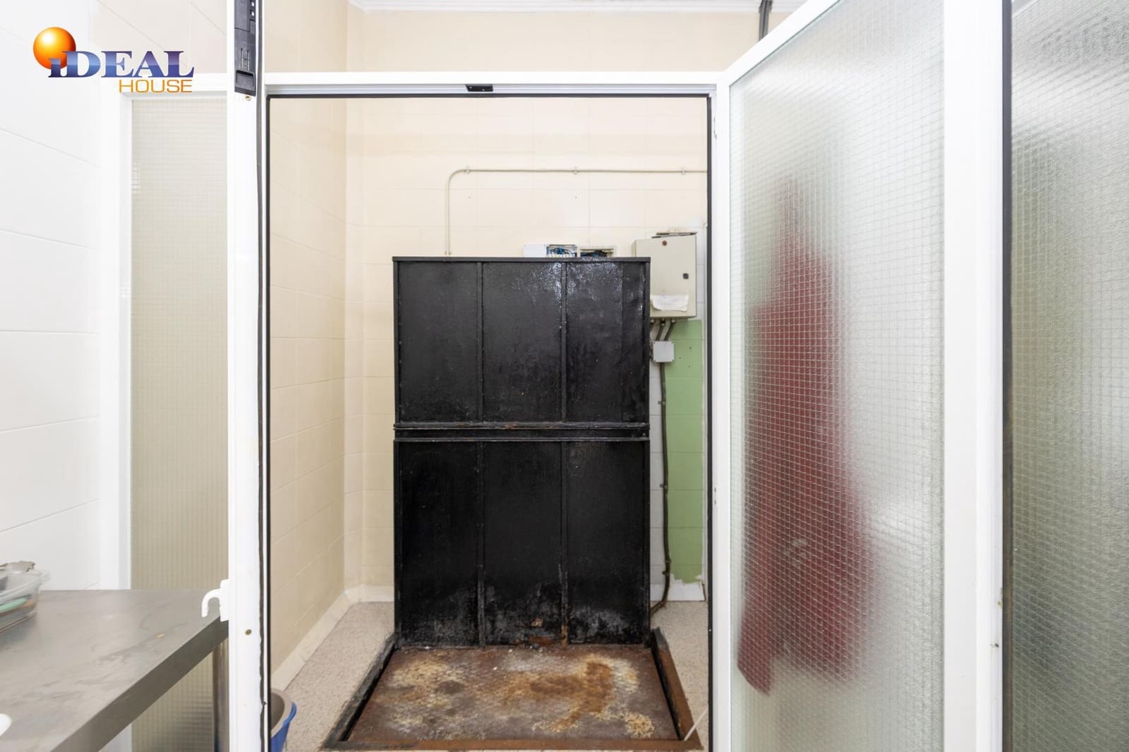 Commercial for sale in Motril - € 55,000 (Ref: 9494548)