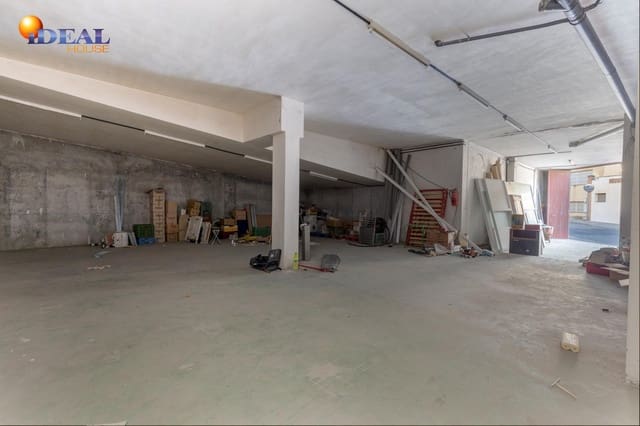 Commercial for sale in Huétor Vega - € 210,000 (Ref: 9497148)