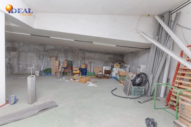 Commercial for sale in Huétor Vega - € 210,000 (Ref: 9497148)