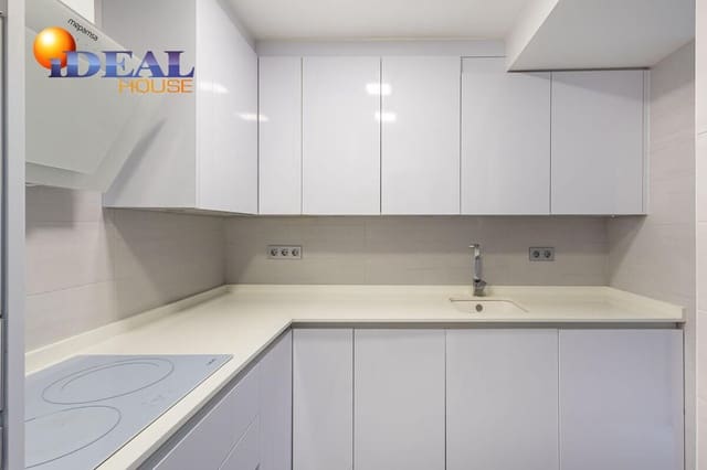 3 slaapkamer Flat te koop in Centro, Granada stad - € 375.000 (Ref: 9497149)