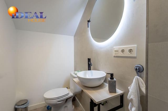 Adosado de 3 habitaciones en Monachil en venta con garaje - 250.000 € (Ref: 9502220)